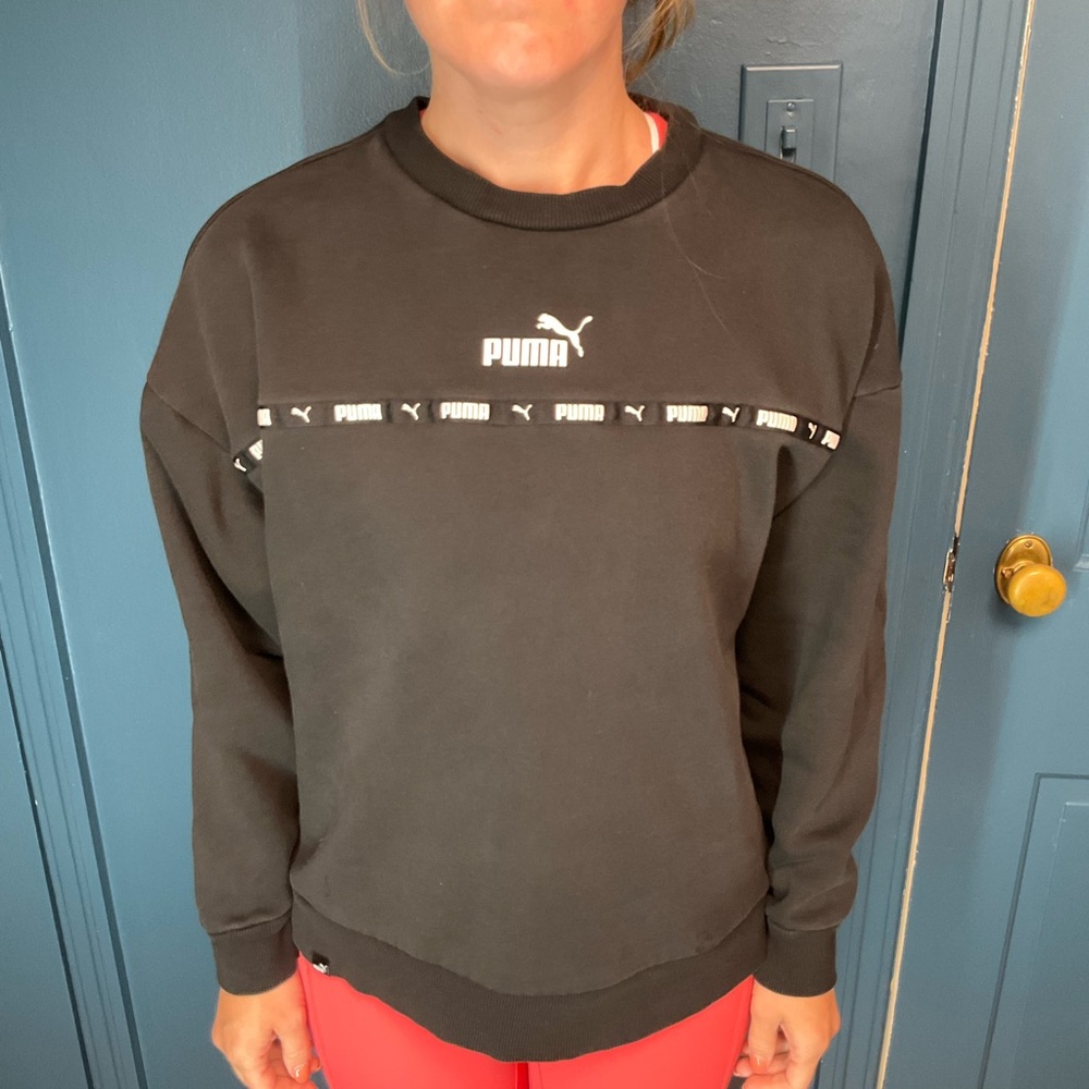 PUMA Crewneck Sweatshirt – Black | Size Medium